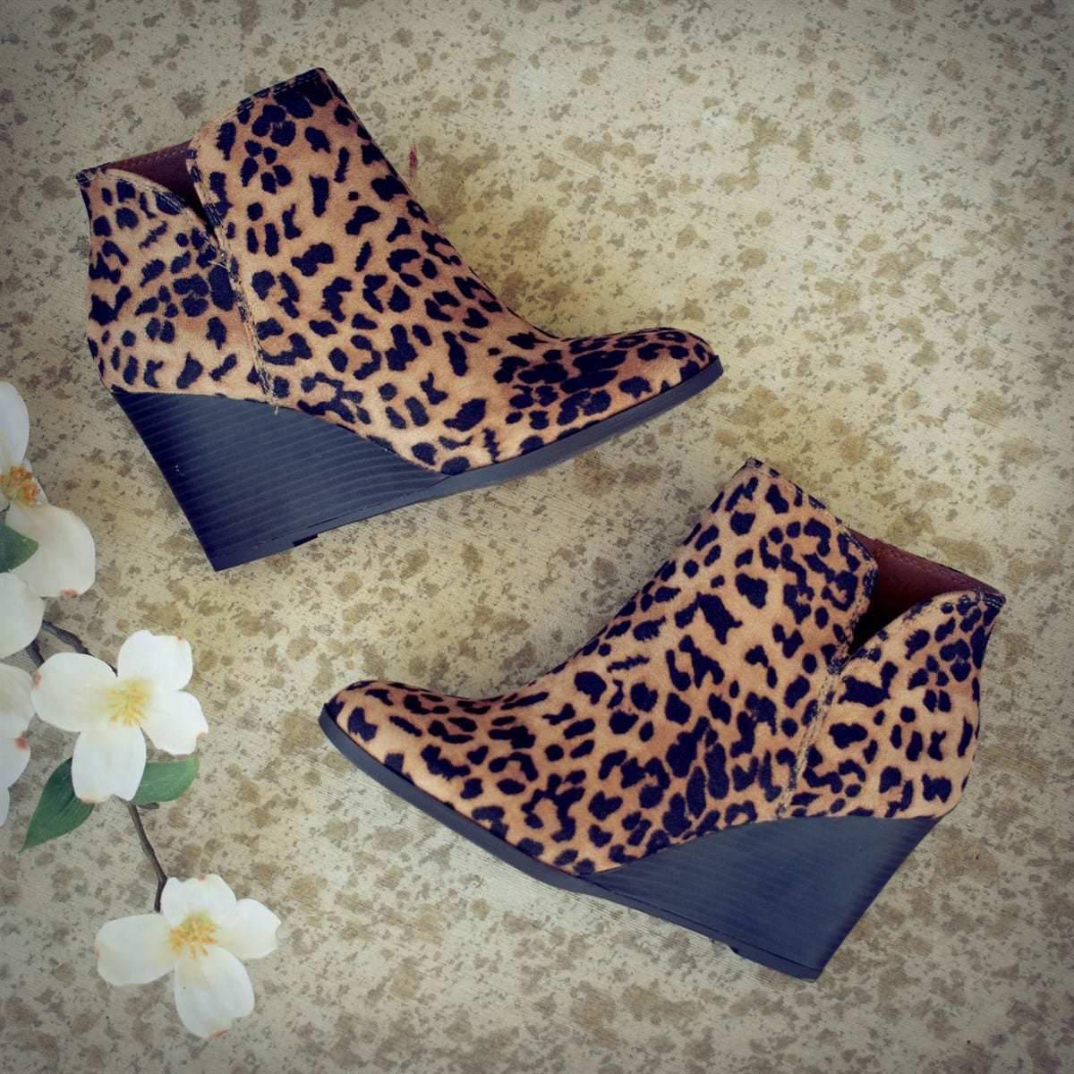 Women Winter Fashion Medium High Leopard Suede Wedge Boots - fashionshoeshouse