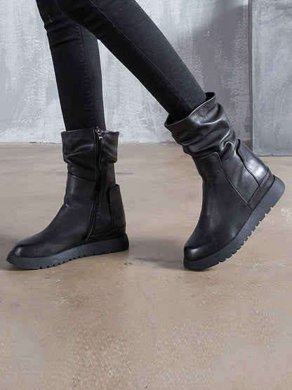 Moderne und stützende orthopädische Stiefel