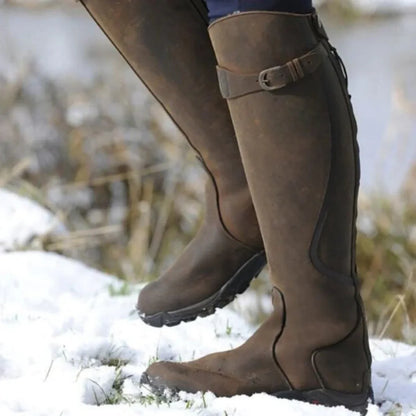 Maßgeschneiderte und bequeme orthopädische Stiefel