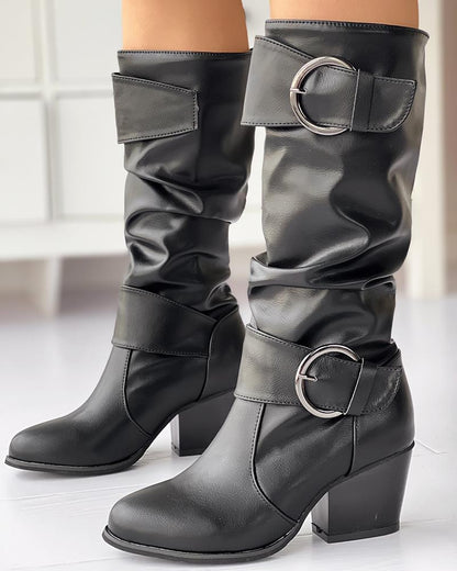 Modische und stützende orthopädische Stiefel