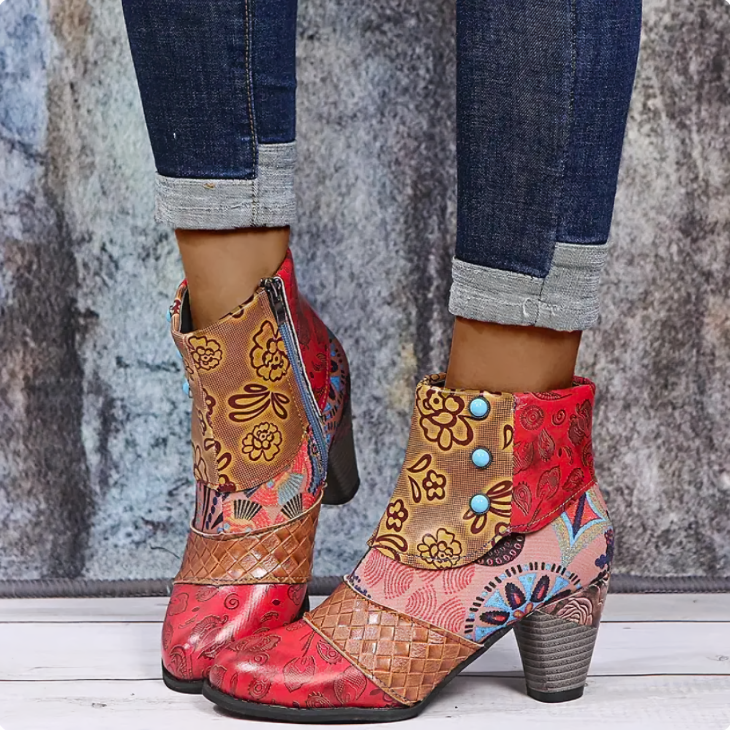 Gelbe & rote Patchwork-Stiefelette mit Blumenmuster