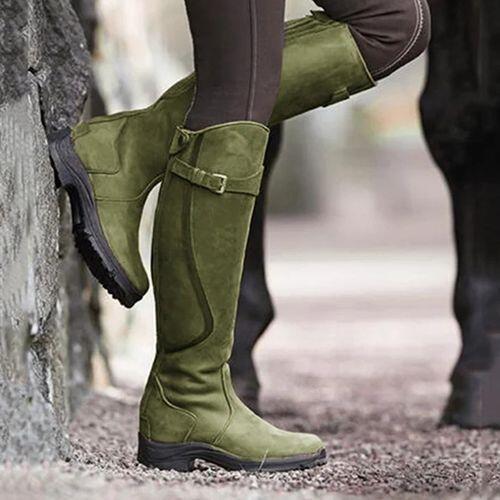 Stylische und stützende orthopädische Stiefel