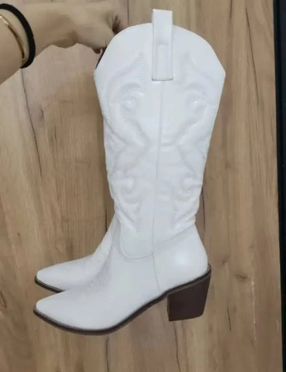 Bequeme und vielseitige orthopädische Stiefel