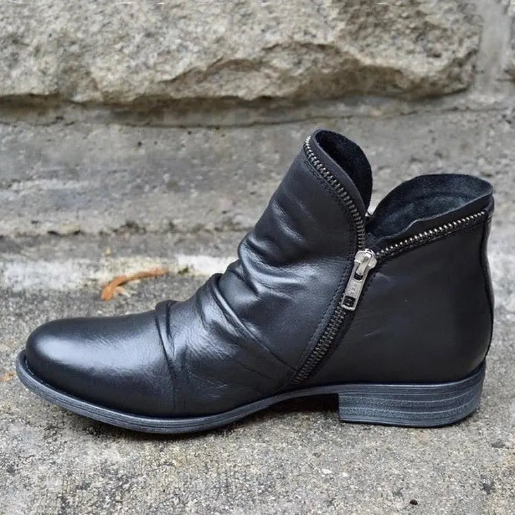 Elegante und detaillierte stützende Stiefel