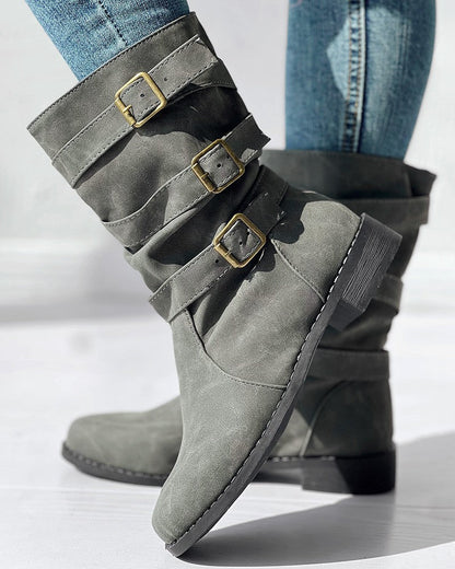 Stylische und stützende orthopädische Stiefel