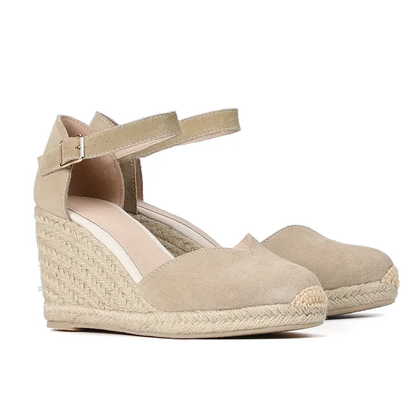 Wedge-Sandalen mit Knöchelriemen